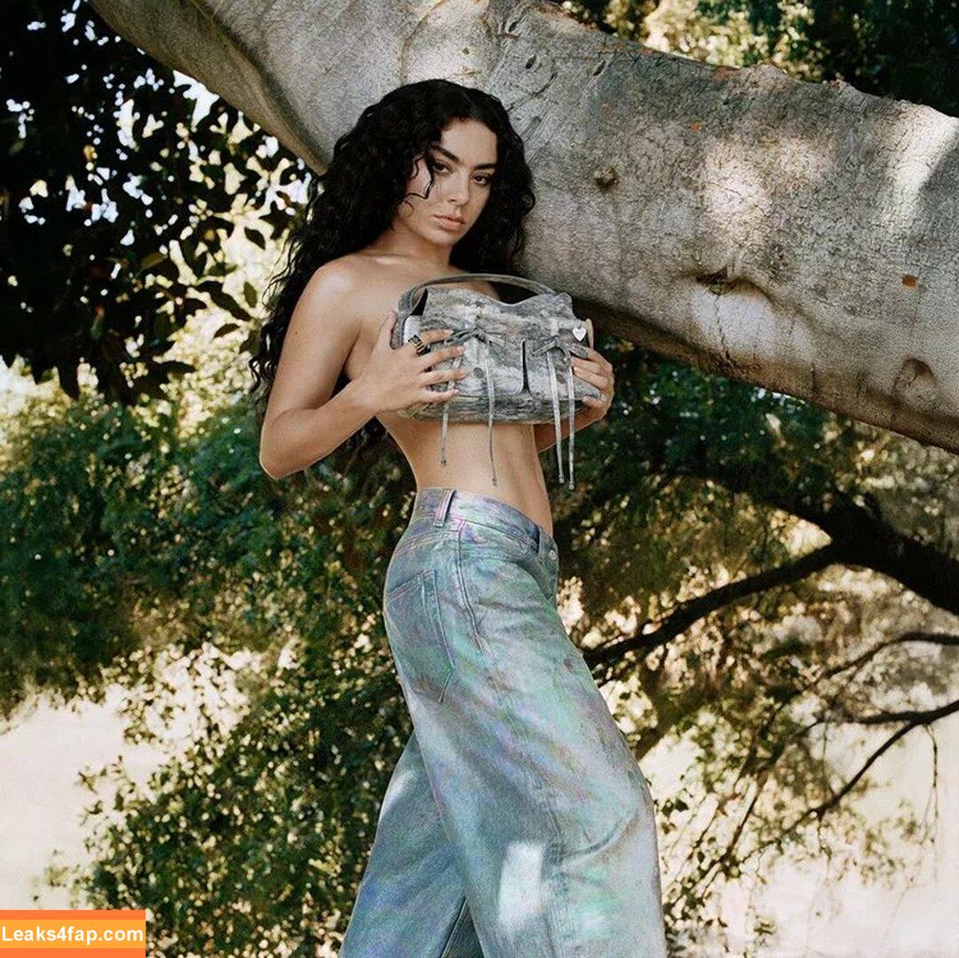 Charli XCX / charli_xcx / charlignarly leaked photo photo #2205