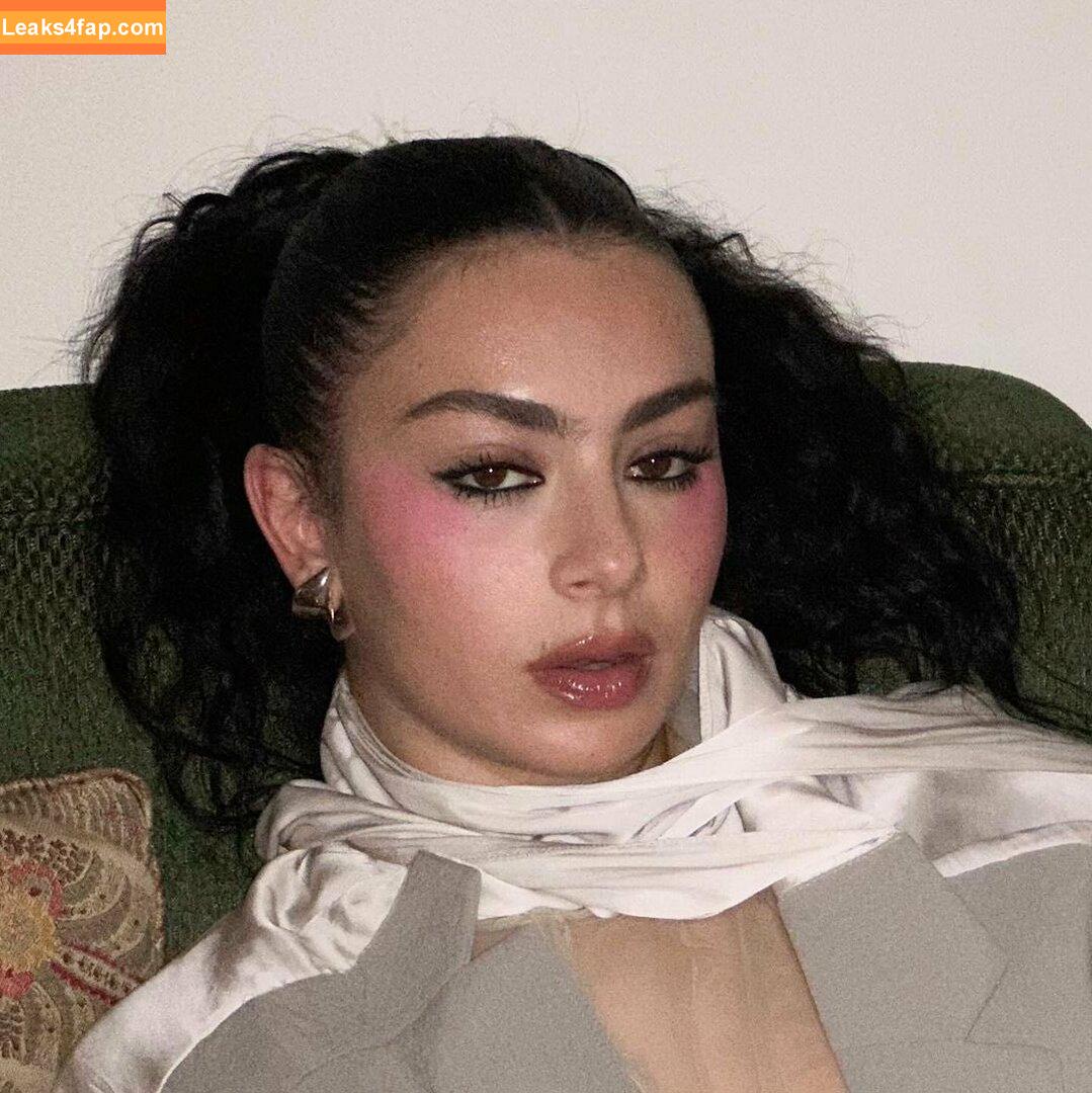 Charli XCX / charli_xcx / charlignarly leaked photo photo #2464