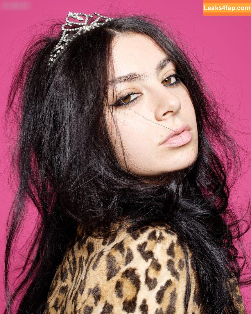 Charli XCX / charli_xcx / charlignarly leaked photo photo #2520