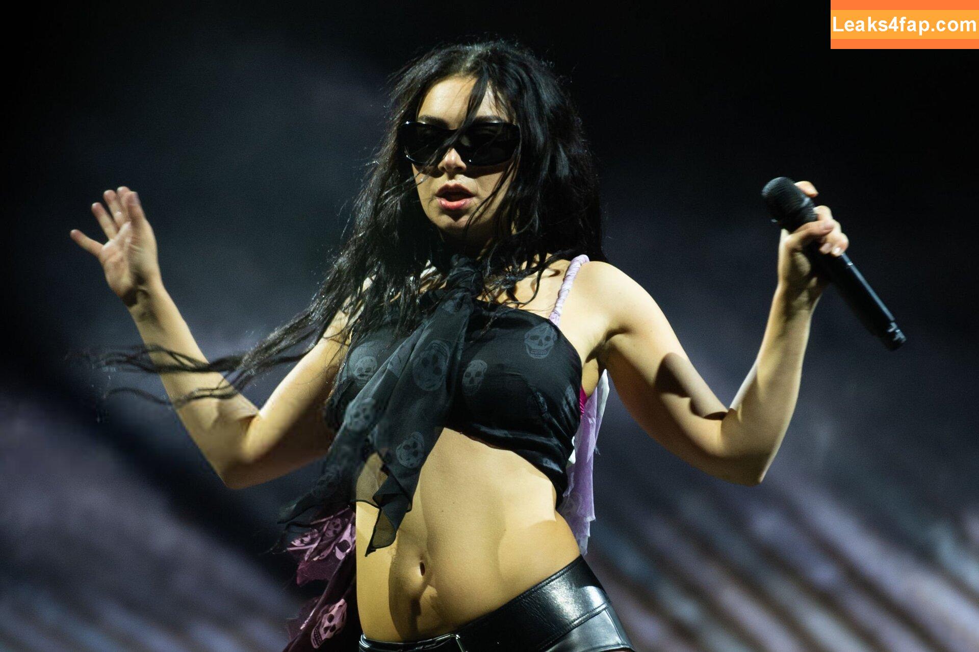 Charli XCX / charli_xcx / charlignarly слитое фото фото #2792