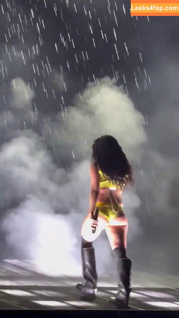 Charli XCX / charli_xcx / charlignarly слитое фото фото #2814