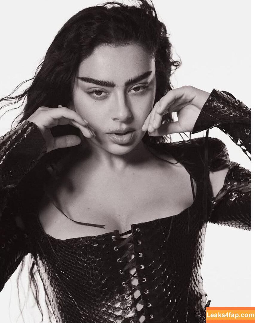 Charli XCX / charli_xcx / charlignarly leaked photo photo #2838