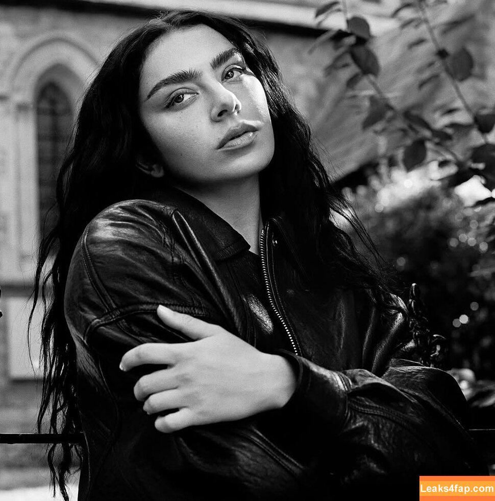 Charli XCX / charli_xcx / charlignarly leaked photo photo #2846