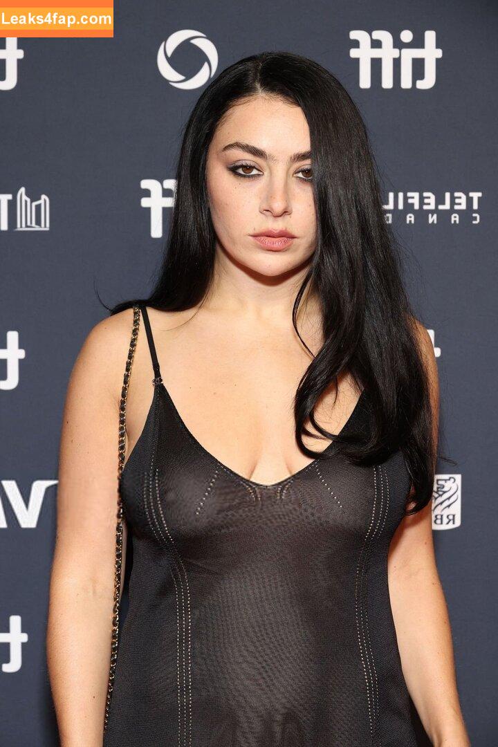 Charli XCX / charli_xcx / charlignarly leaked photo photo #2863