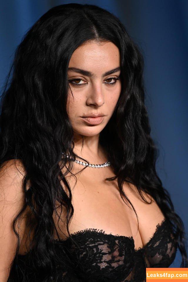 Charli XCX / charli_xcx / charlignarly leaked photo photo #2910