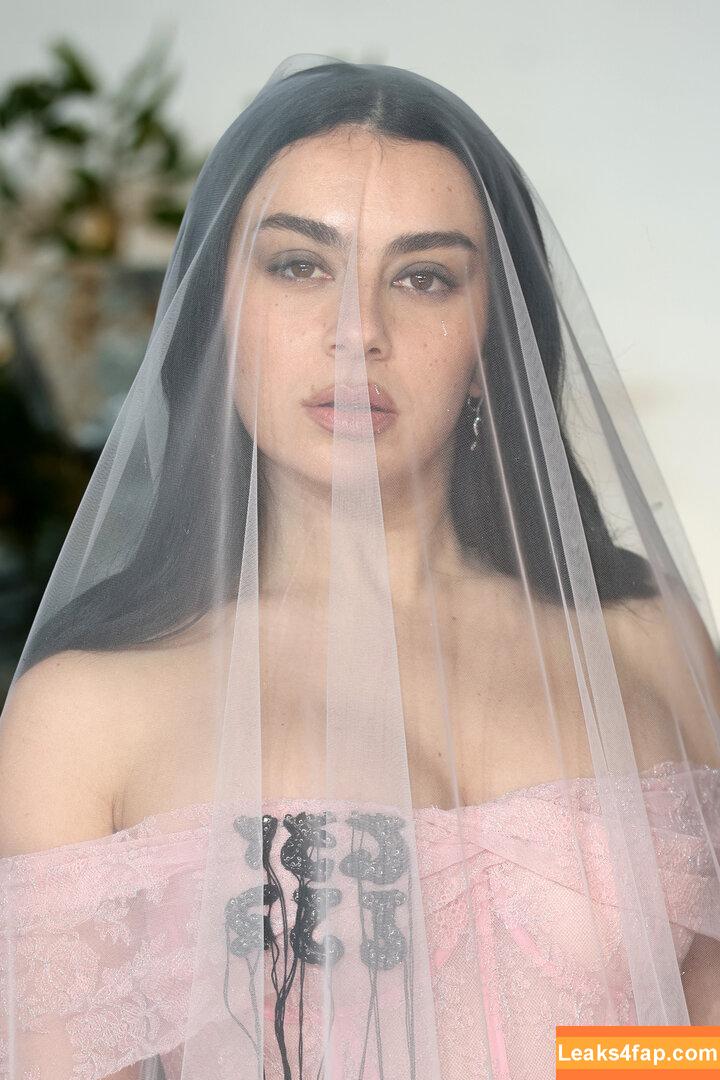 Charli XCX / charli_xcx / charlignarly / charlixcx / https: leaked photo photo #2942