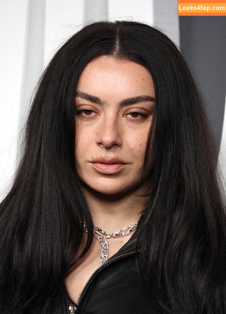 Charli XCX / charli_xcx / charlignarly / charlixcx / https: слитое фото фото #2978