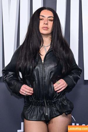 Charli XCX photo #2977