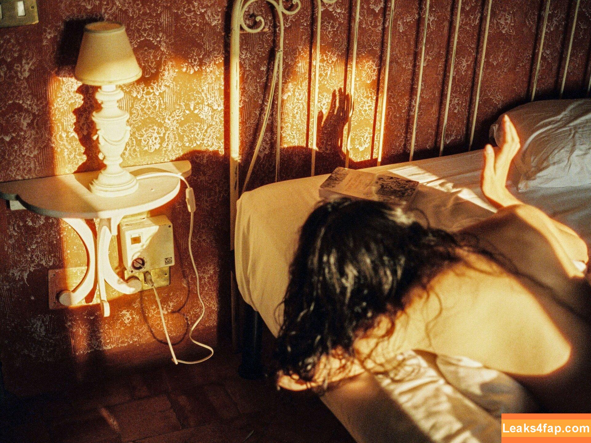 Charlie Danger / Les Revues du Monde / charlie__danger / littlemisshappy / revuesdumonde слитое фото фото #0166