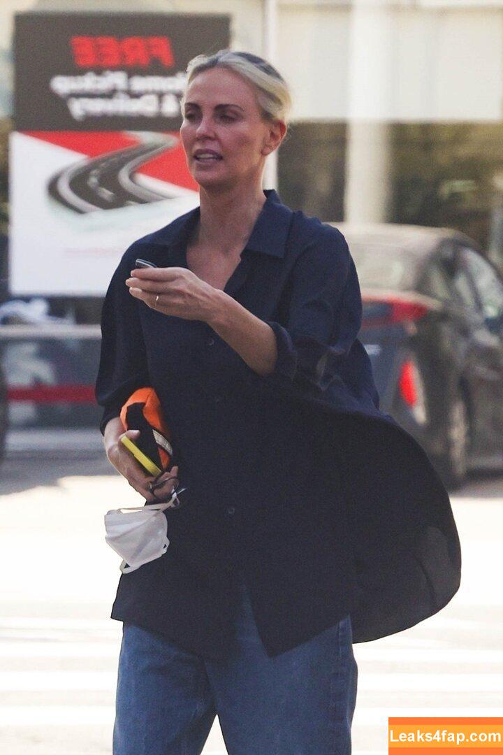 Charlize Theron / CharlizeAfrica leaked photo photo #0381