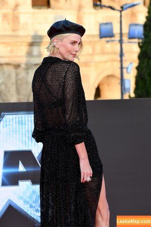 Charlize Theron photo #0191