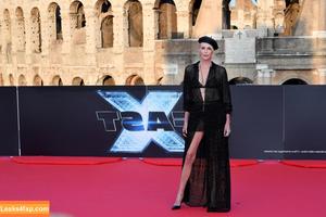 Charlize Theron photo #0202