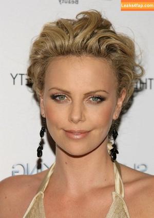 Charlize Theron photo #0242