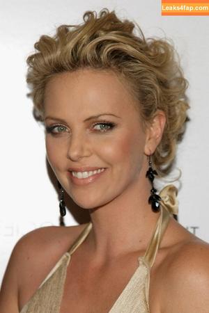 Charlize Theron photo #0245