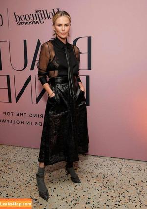 Charlize Theron photo #0274