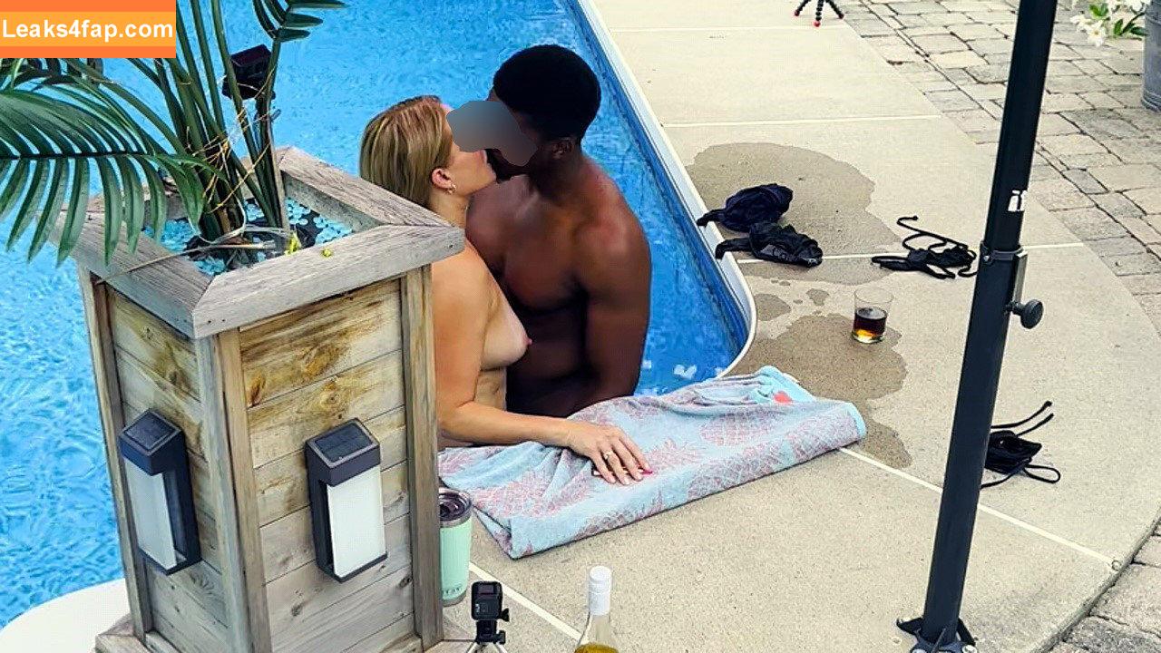 CharlizeFoXXX / cdn_hotwife_foxygin_2.0 / u271858293 leaked photo photo #0004
