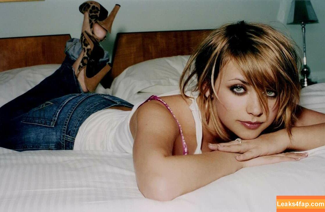 Charlotte Church / therealcharlottechurch leaked photo photo #0021