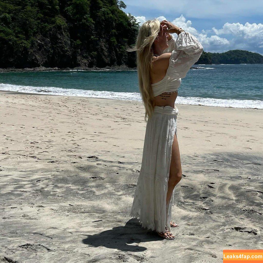 Charlotte Flair / WWE / charlottewwe leaked photo photo #0014