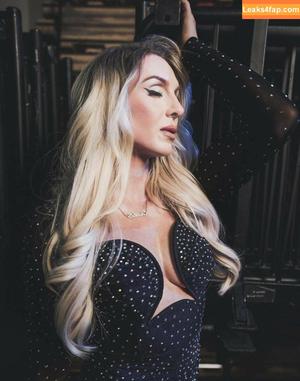 Charlotte Flair photo #0326