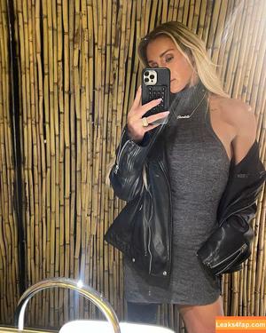 Charlotte Flair photo #0327
