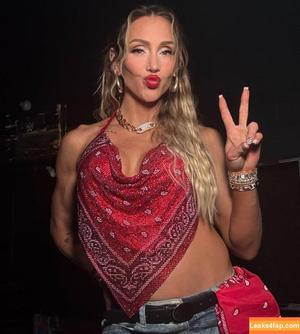 Charlotte Flair photo #0927