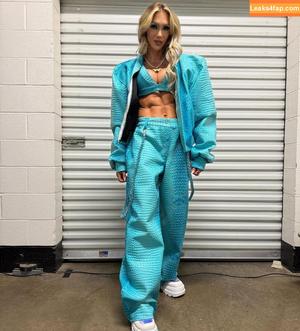 Charlotte Flair photo #1021