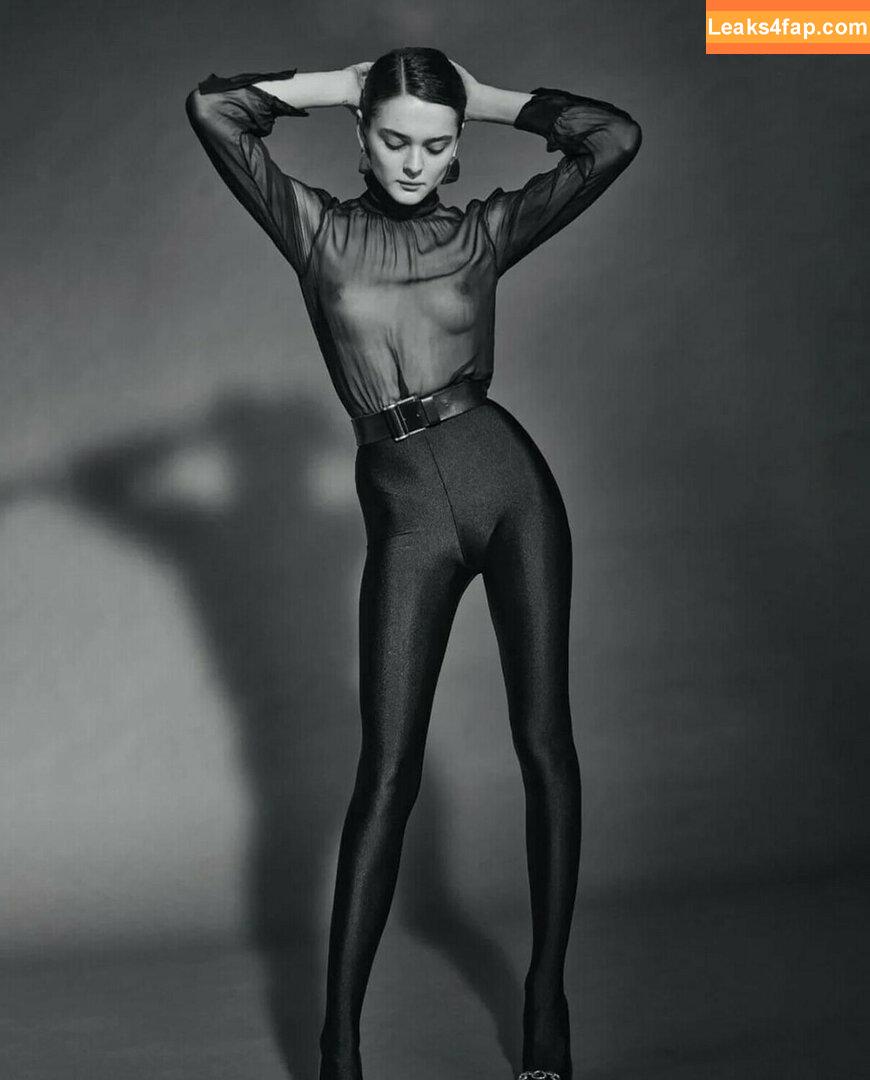 Charlotte Lawrence / charlotteslawrence leaked photo photo #0006