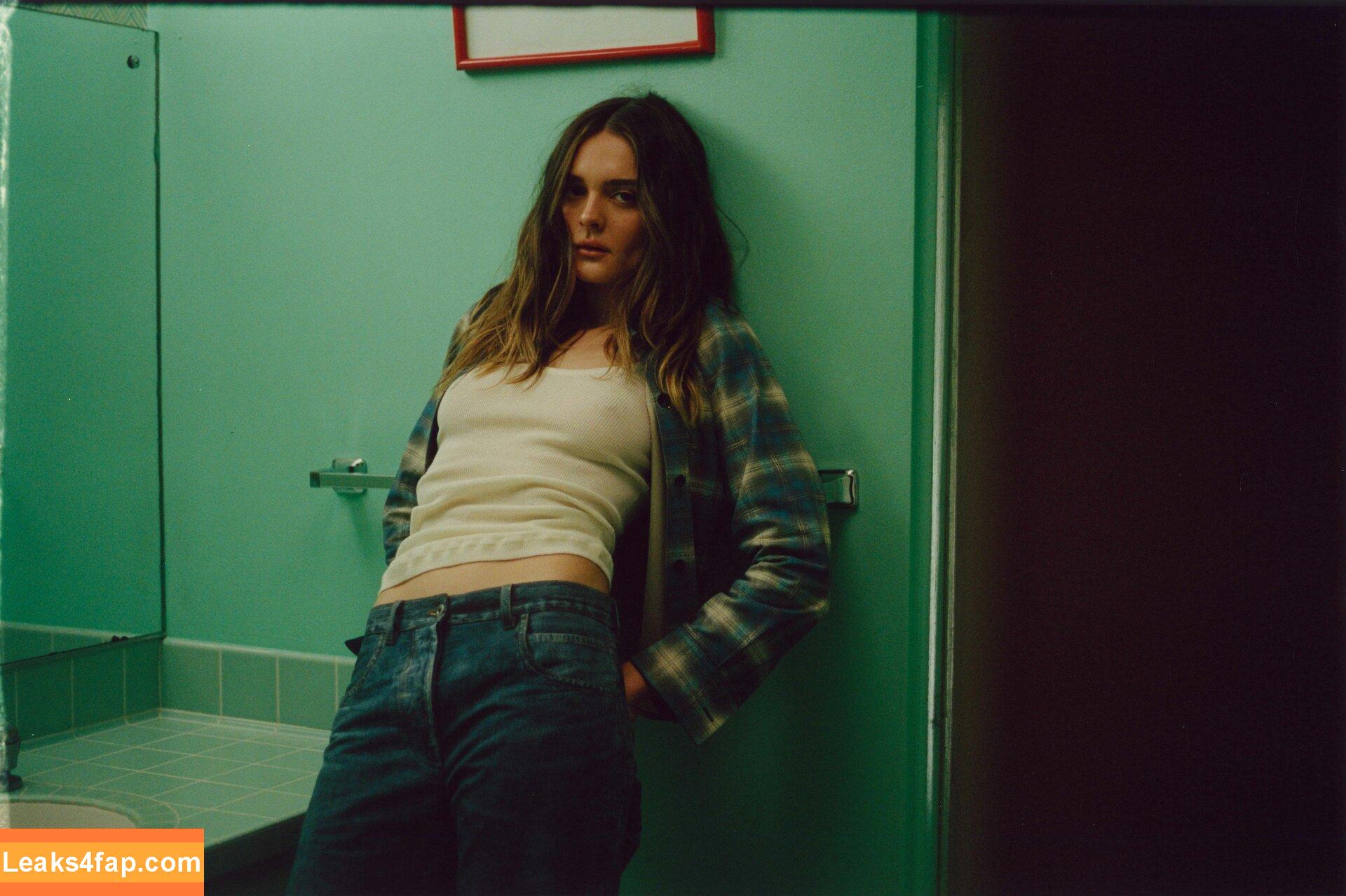 Charlotte Lawrence / charlotteslawrence leaked photo photo #0176