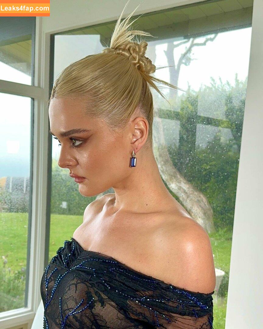 Charlotte Lawrence / charlotteslawrence слитое фото фото #0325