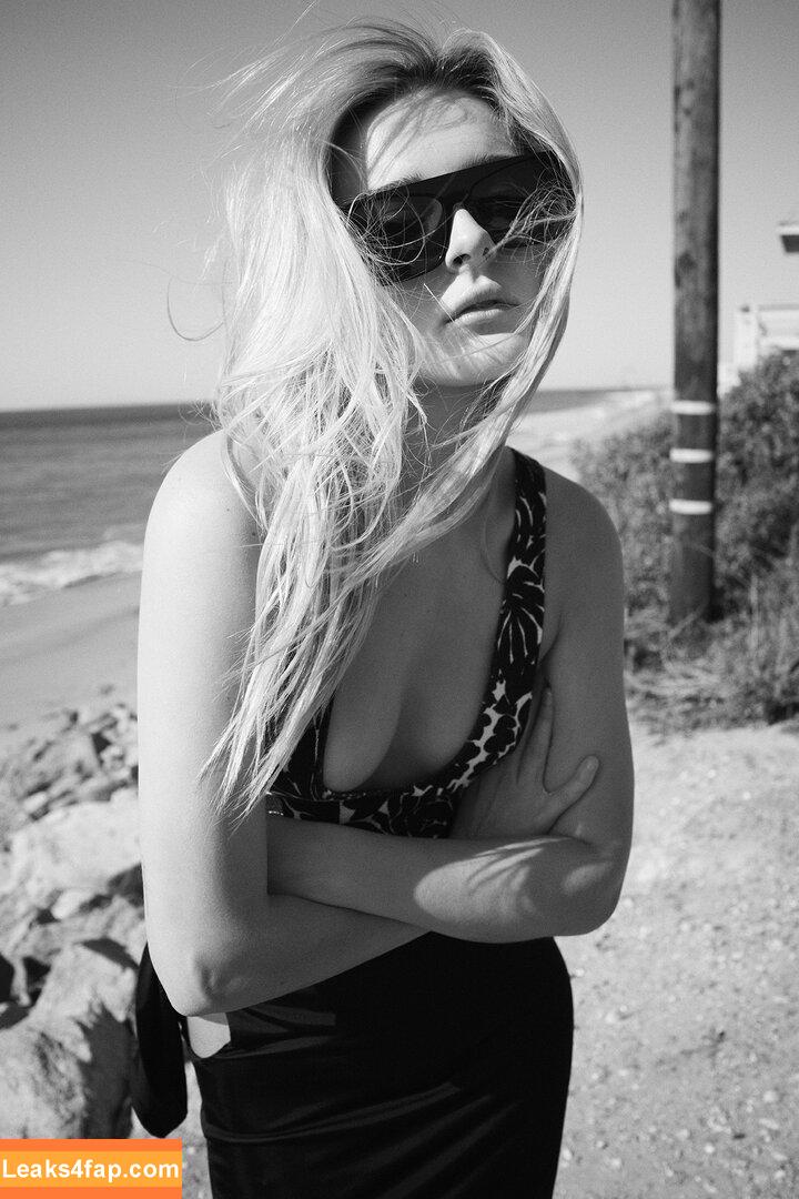 Charlotte Lawrence / charlotteslawrence слитое фото фото #0351