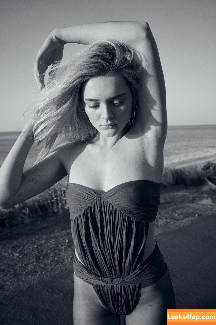 Charlotte Lawrence / charlotteslawrence слитое фото фото #0353