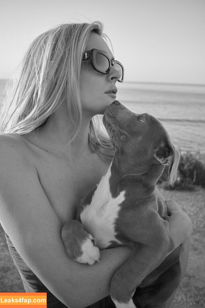 Charlotte Lawrence / charlotteslawrence слитое фото фото #0359