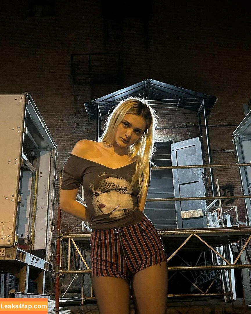 Charlotte Lawrence / charlotteslawrence слитое фото фото #0410