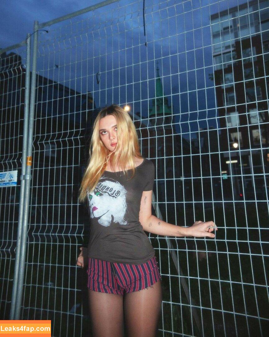 Charlotte Lawrence / charlotteslawrence слитое фото фото #0411