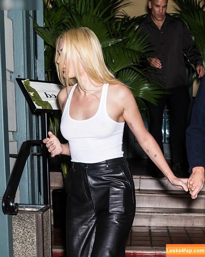 Charlotte Lawrence / charlotteslawrence слитое фото фото #0425