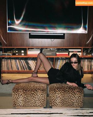 Charlotte Lawrence photo #0080