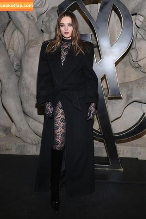 Charlotte Lawrence photo #0084