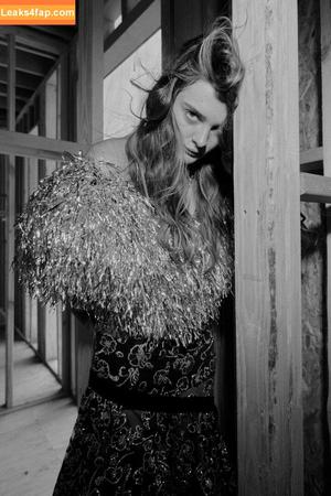 Charlotte Lawrence фото #0233