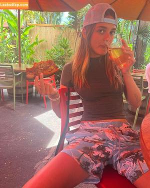 Charlotte Lawrence фото #0241