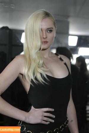 Charlotte Lawrence фото #0279