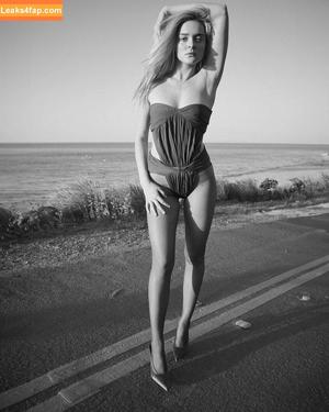 Charlotte Lawrence фото #0348