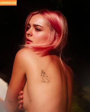 Charlotte Lawrence фото #0379