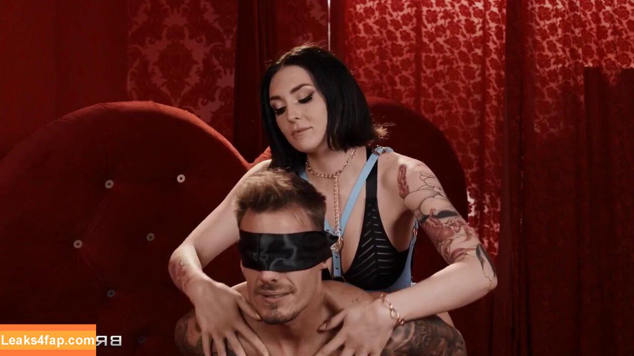 Charlotte Sins / charlote_sins / charlottesins / charlottesinssfw leaked photo photo #0434