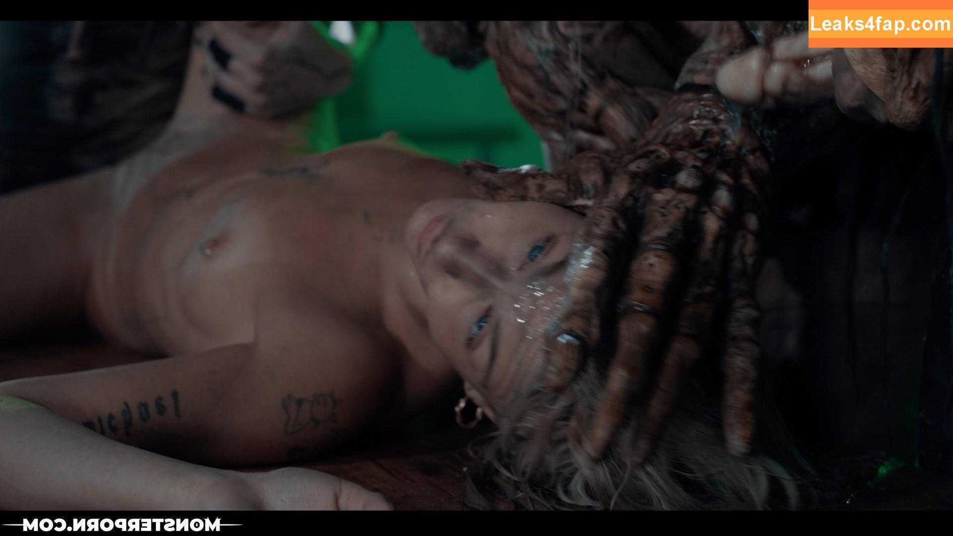 Charlotte Sins / charlote_sins / charlottesins / charlottesinssfw leaked photo photo #0844