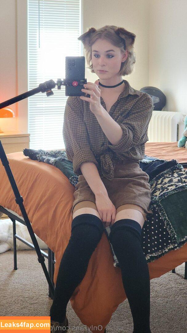Charlotte40404 / too_old_femboy leaked photo photo #0049