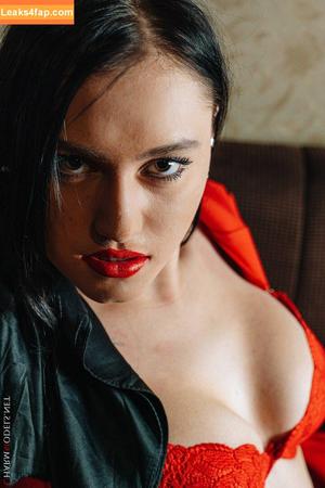CharmModels photo #0589