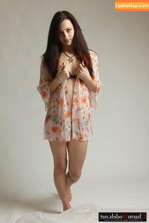 CharmModels photo #0665