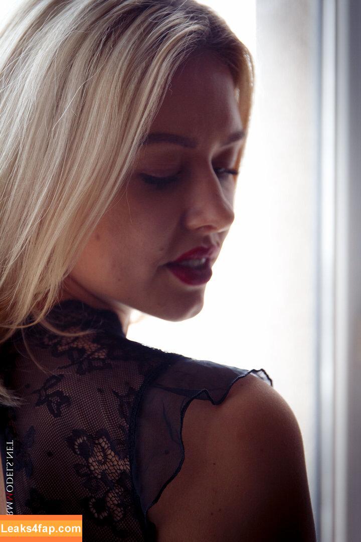 CharmModels / charm_models_women_fashion слитое фото фото #1024