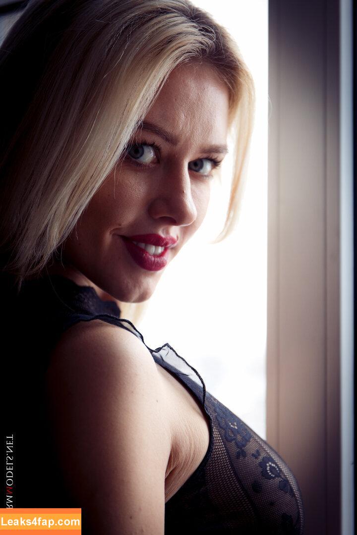CharmModels / charm_models_women_fashion слитое фото фото #1027