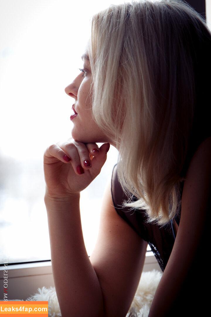 CharmModels / charm_models_women_fashion слитое фото фото #1033